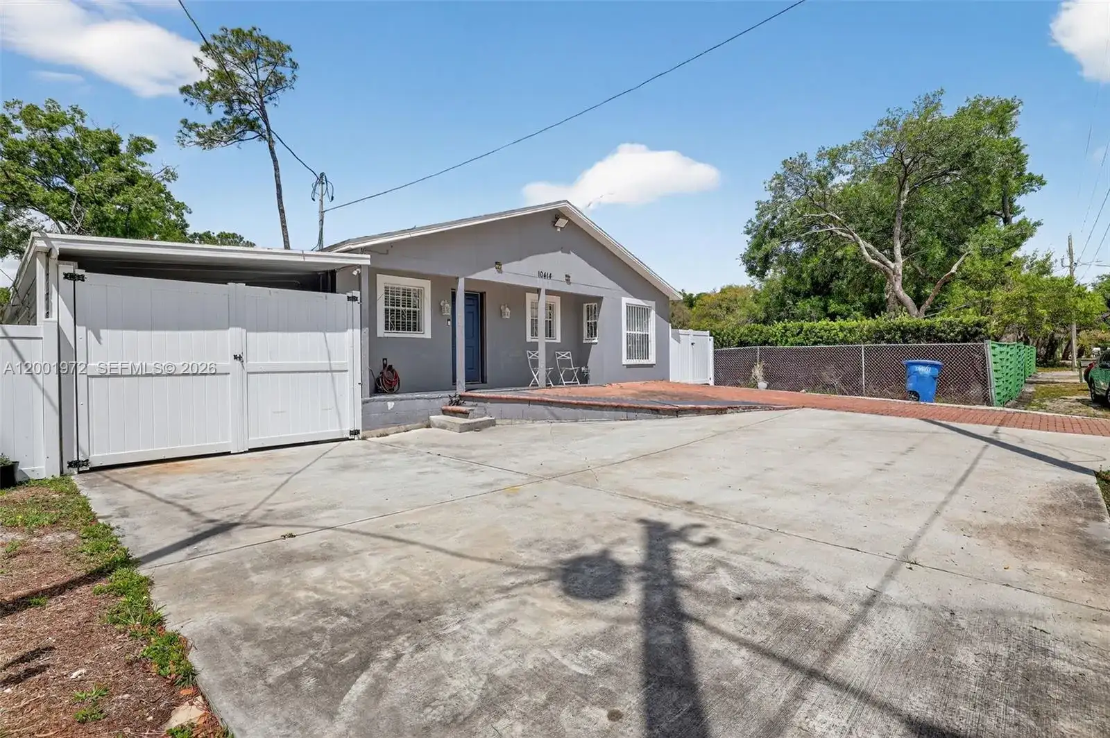 10414 N 50TH ST, Tampa FL 33617 photo 2