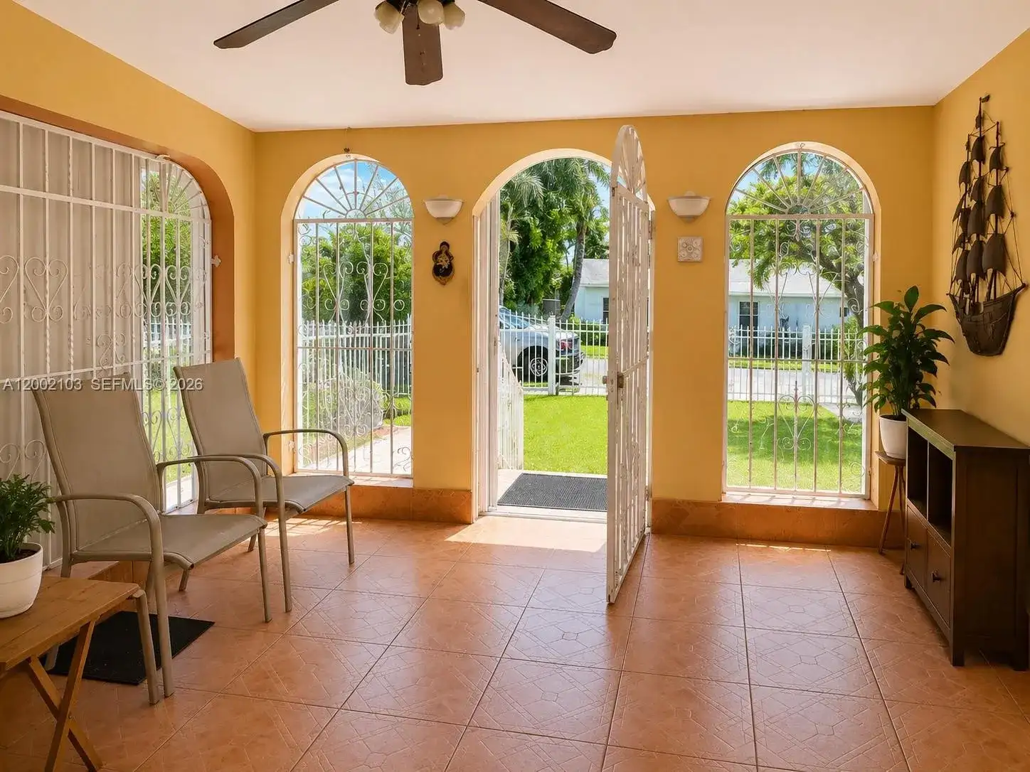 10820 NE 5th Ave, Miami FL 33161 photo 2