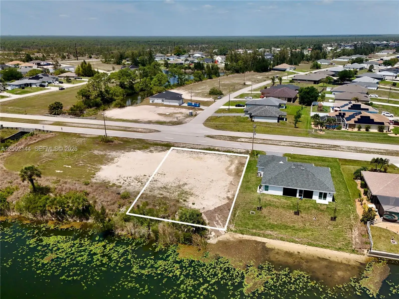 900 VOGIANTZIS PKWY, Cape Coral FL 33909 photo 2