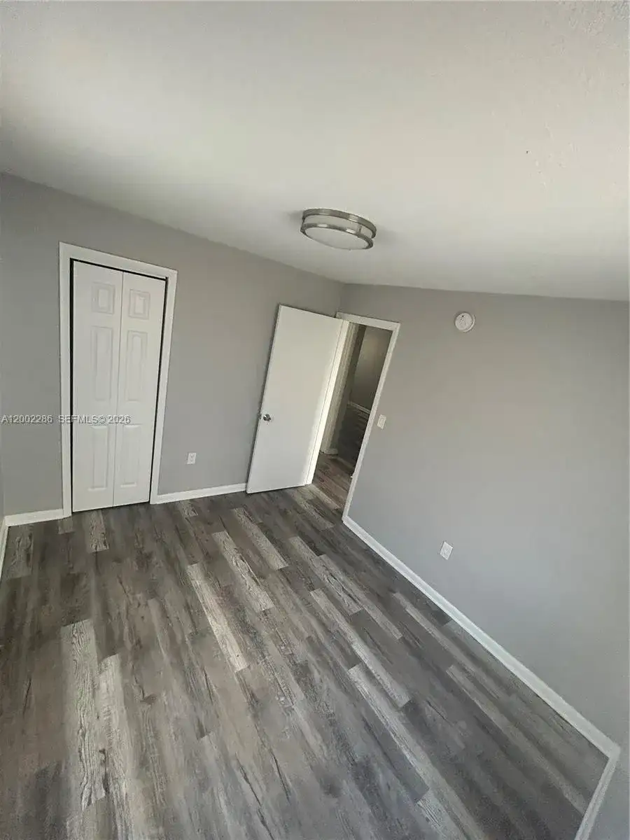 161 NW 15th St # 3, Miami FL 33136 photo 4