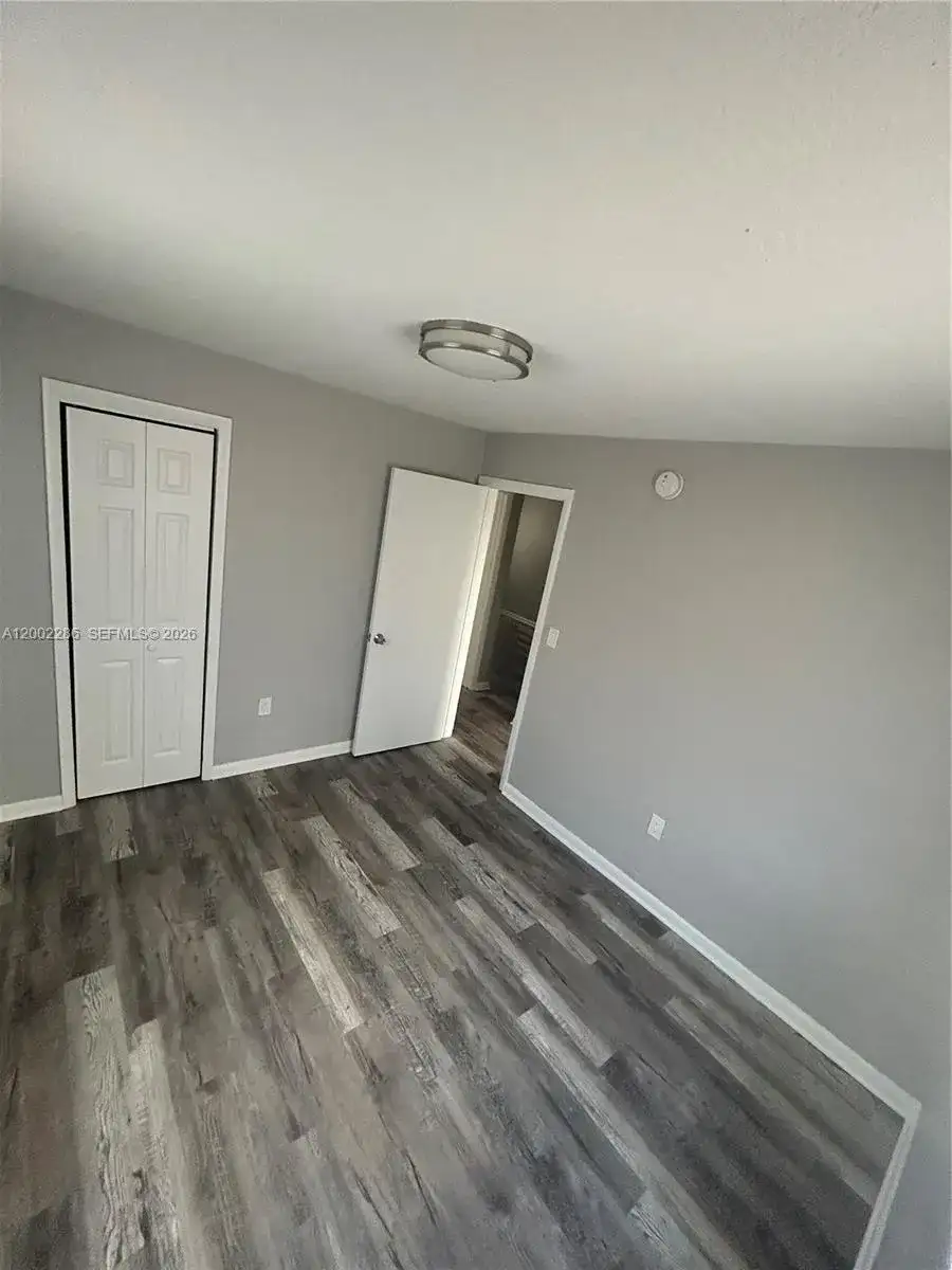 161 NW 15th St # 3, Miami FL 33136 photo 5