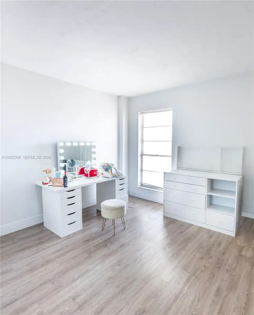 300 NW 42nd Ave # 610, Miami FL 33126 photo 5