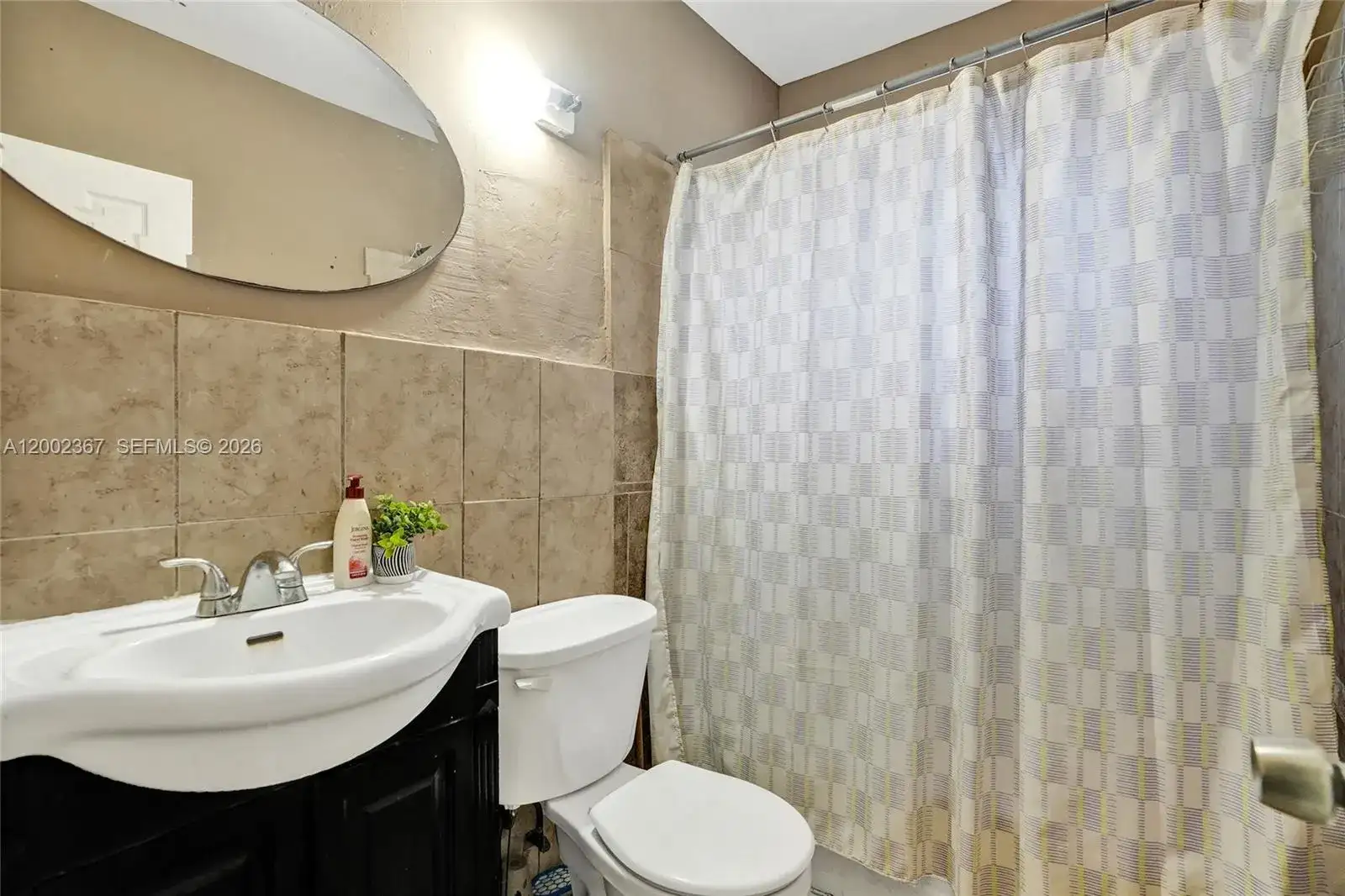 836 NW 101st St, Miami FL 33150 photo 3