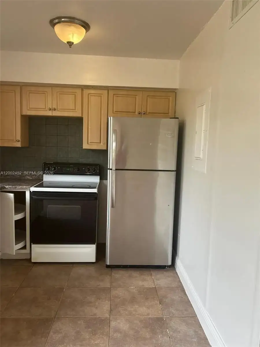 6100 SW 68th St # 58, South Miami FL 33143 photo 2