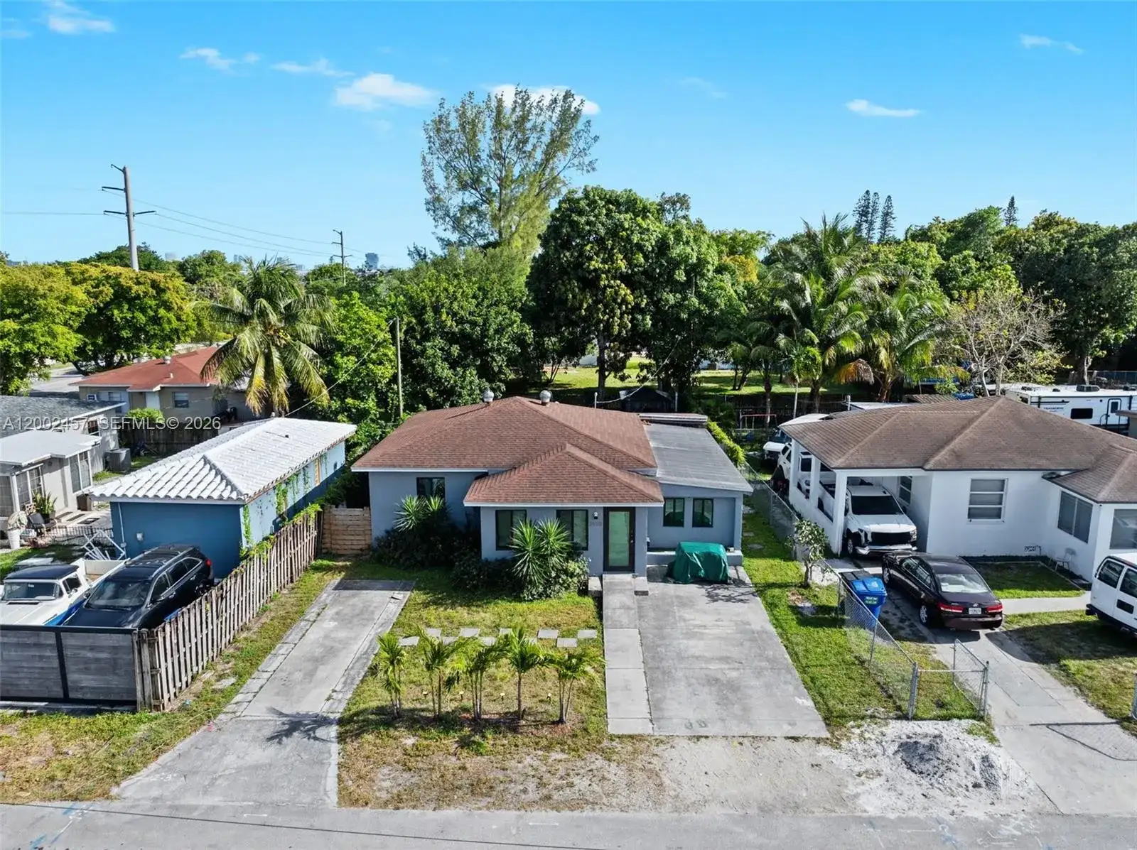 2410 Jackson St, Hollywood FL 33020 photo 3