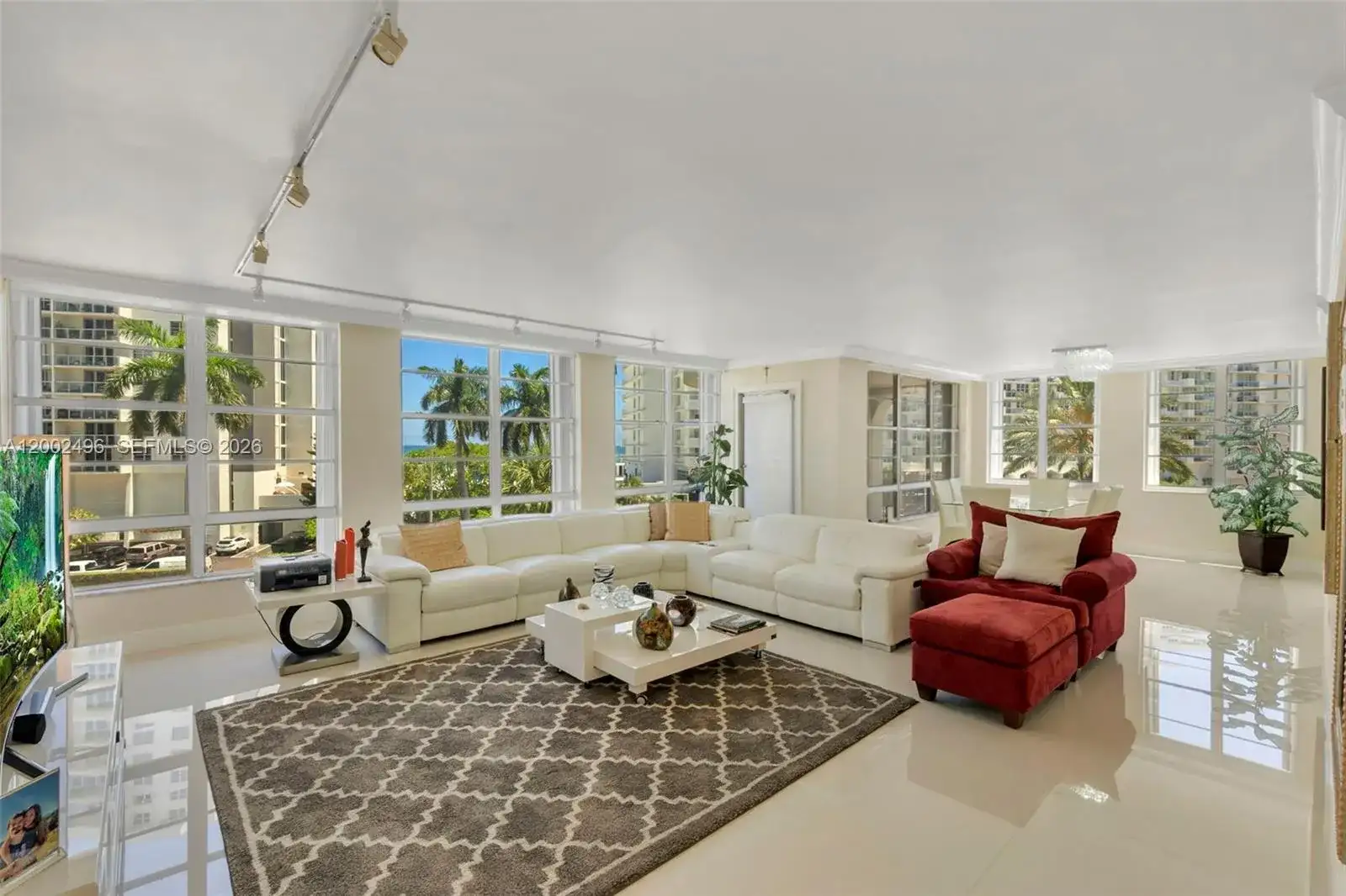 5660 Collins Ave # 4B, Miami Beach FL 33140 photo 4