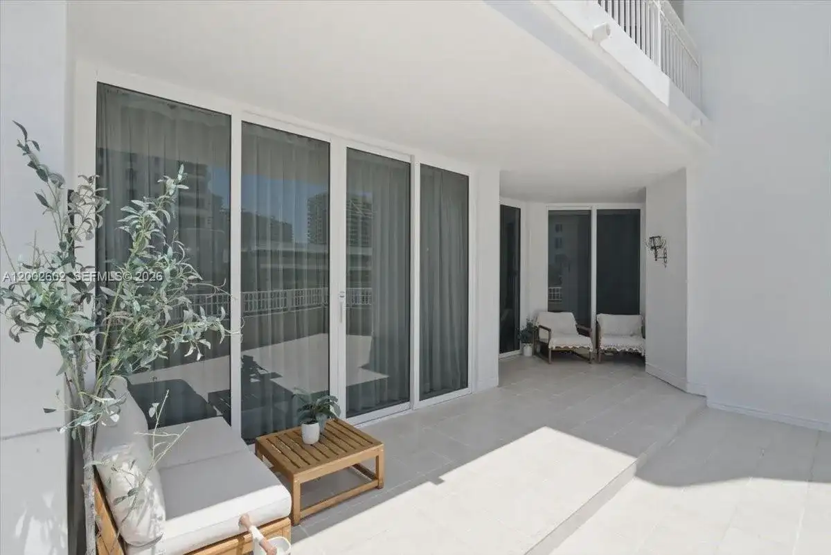 801 Brickell Key Blvd # 409, Miami FL 33131 photo 3