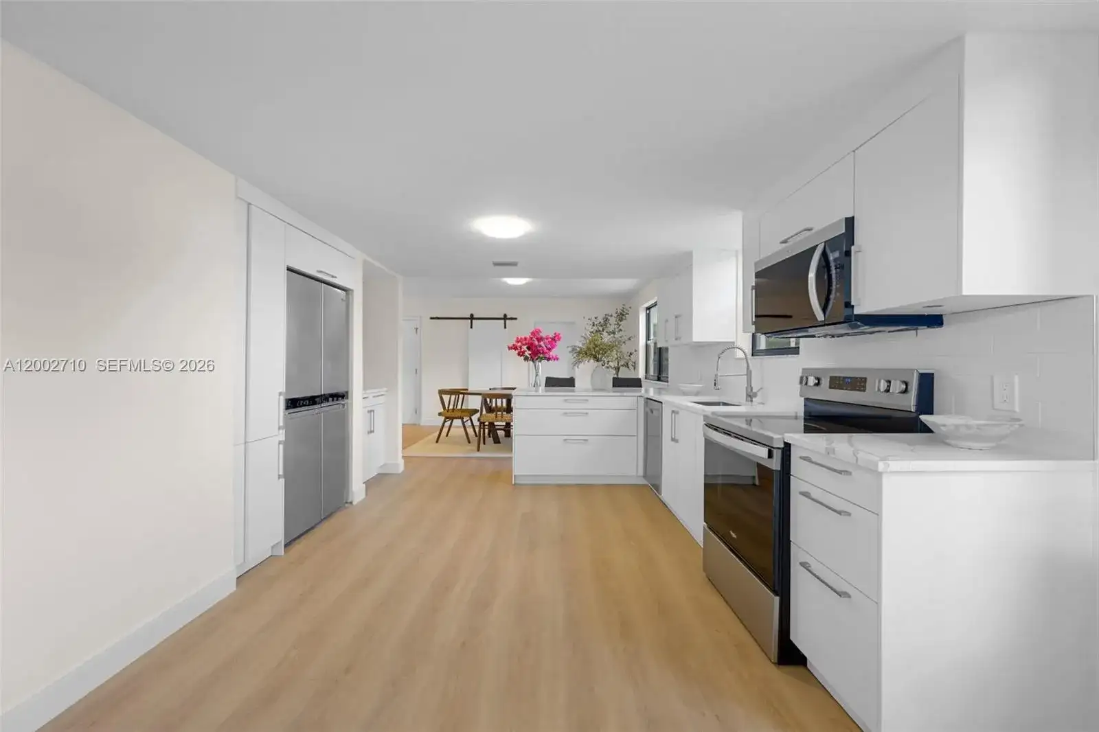 7996 Crespi Blvd, Miami Beach FL 33141 photo 5