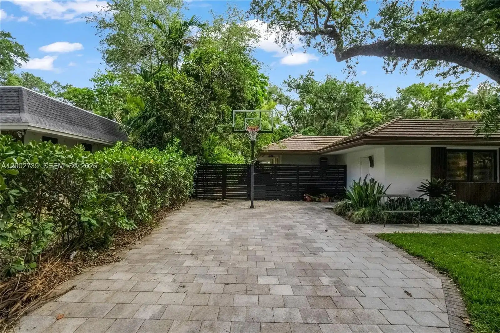 2140 NE 190th Ter, Miami FL 33179 photo 5
