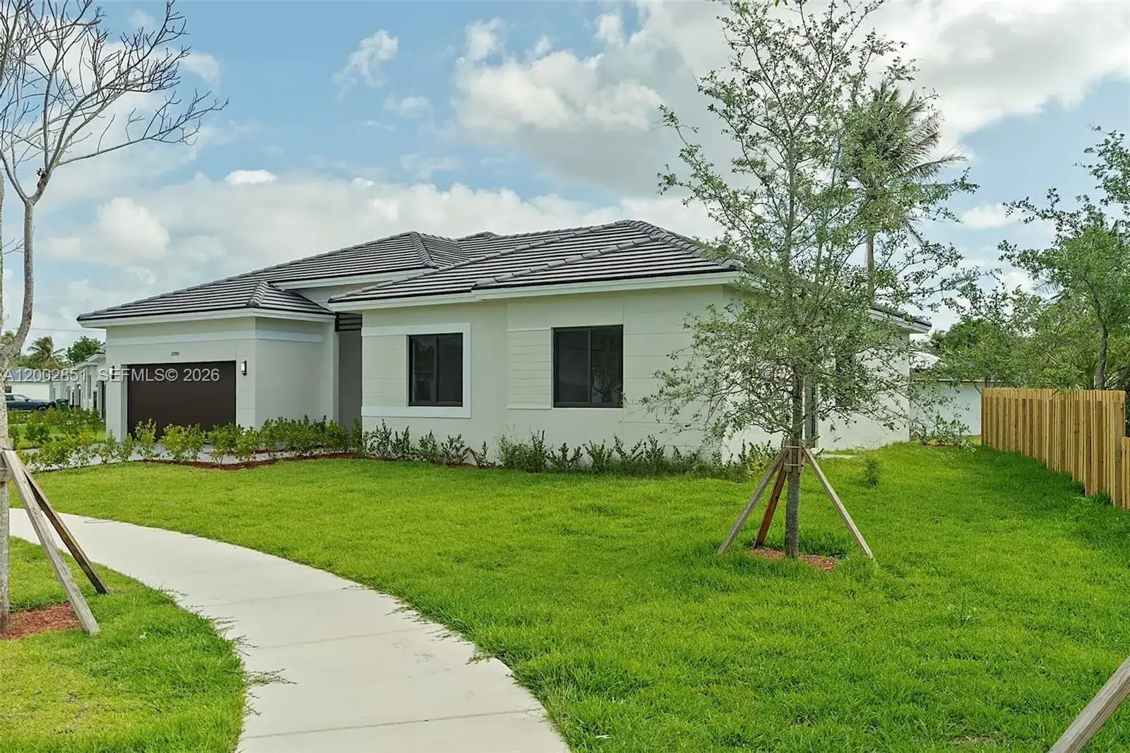 20943 SW 96th Ct, Cutler Bay FL 33189 photo 2