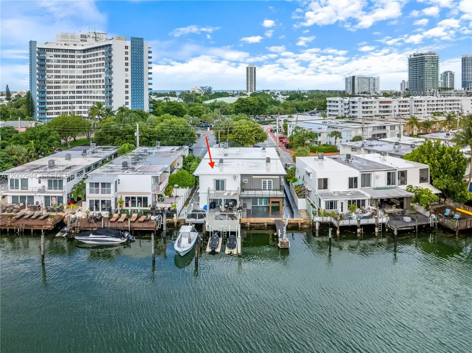 7406 Gary Ave, Miami Beach FL 33141 photo 2
