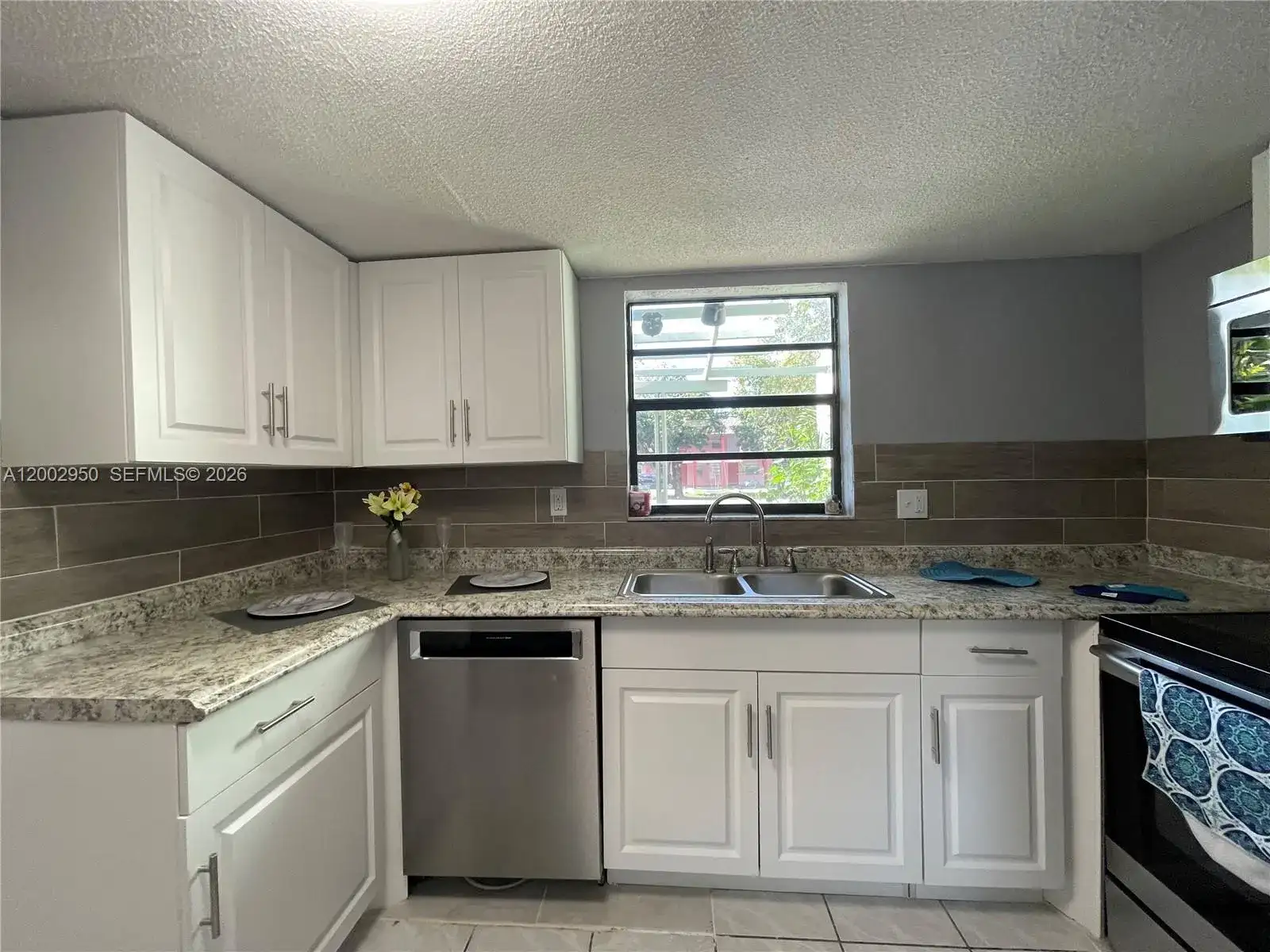 20511 NW 15th Ave # 4, Miami Gardens FL 33169 photo 2