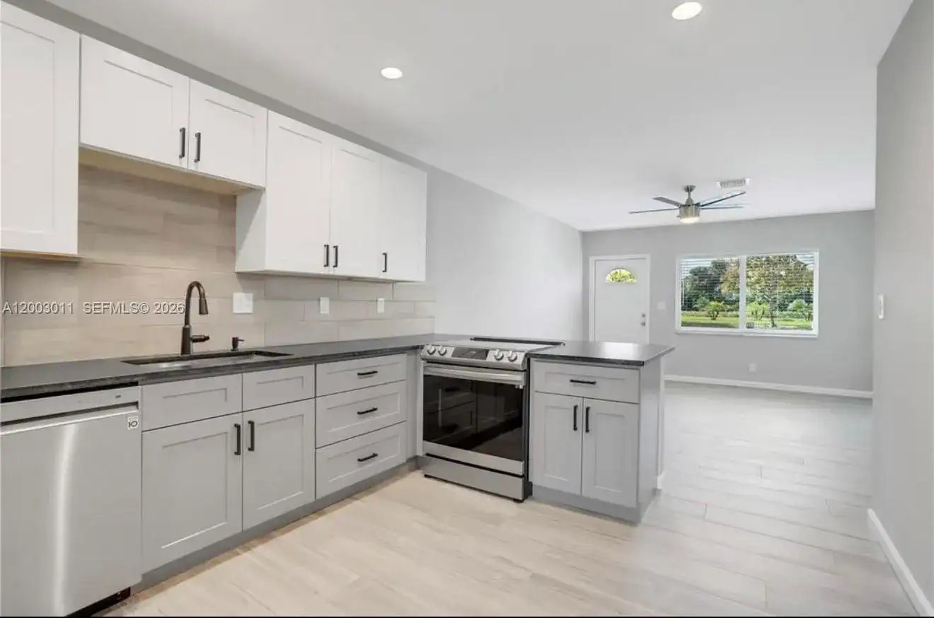 2550 N Dixie Hwy # 2570, Boca Raton FL 33431 photo 4