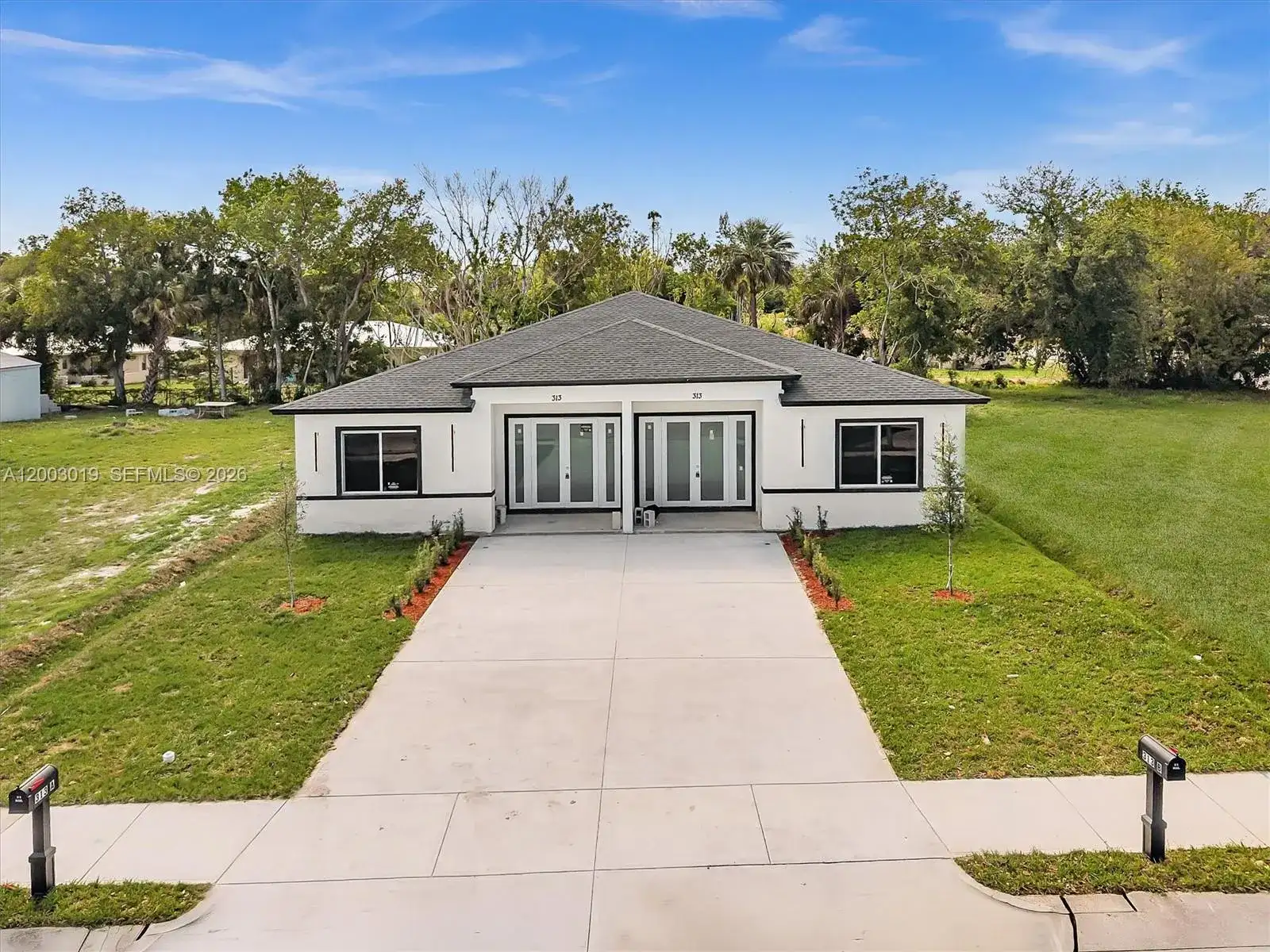 313 S 13th St, Fort Pierce FL 34950 photo 2
