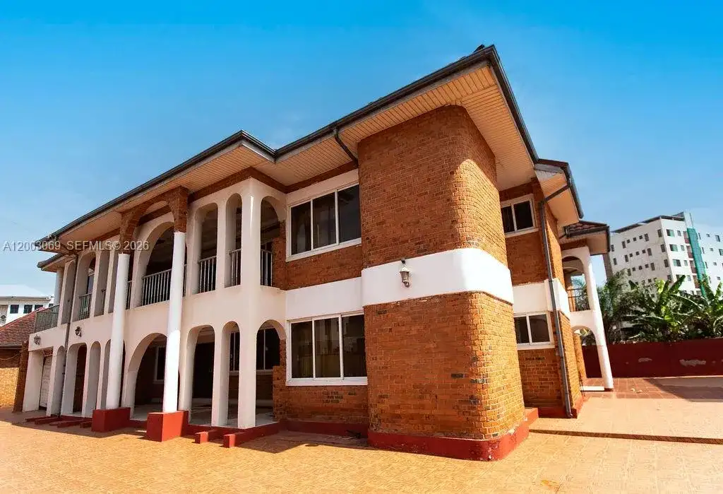72 Nmai Dzorn Adjiringano Road, FL photo 3