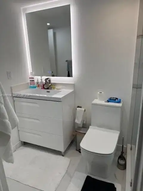 9350 Fontainebleau Blvd # 413, Miami FL 33172 photo 4