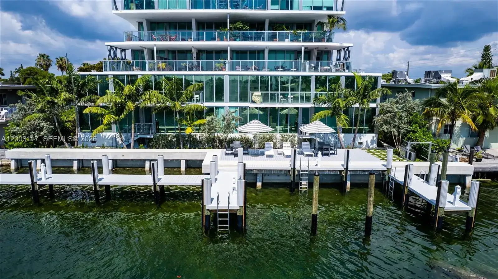 8425 Crespi Blvd, Miami Beach FL 33141 photo 3