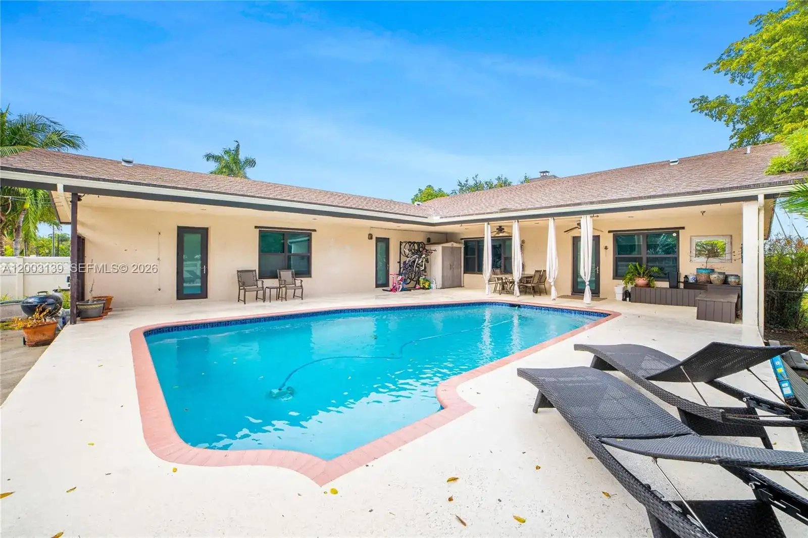614 NE 3rd St, Dania Beach FL 33004 photo 4