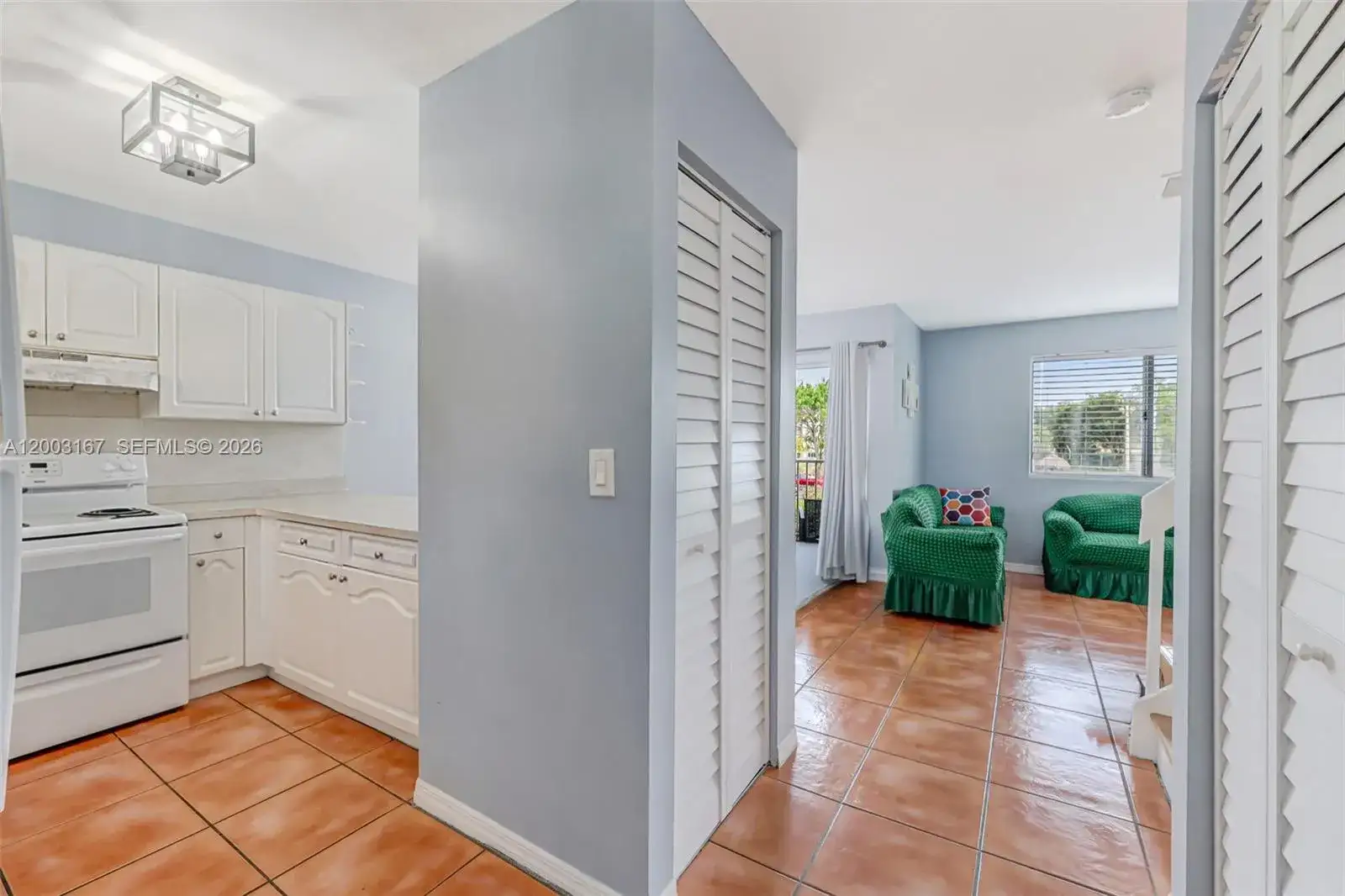 6255 Kendale Lakes Cir # 218, Miami FL 33183 photo 3