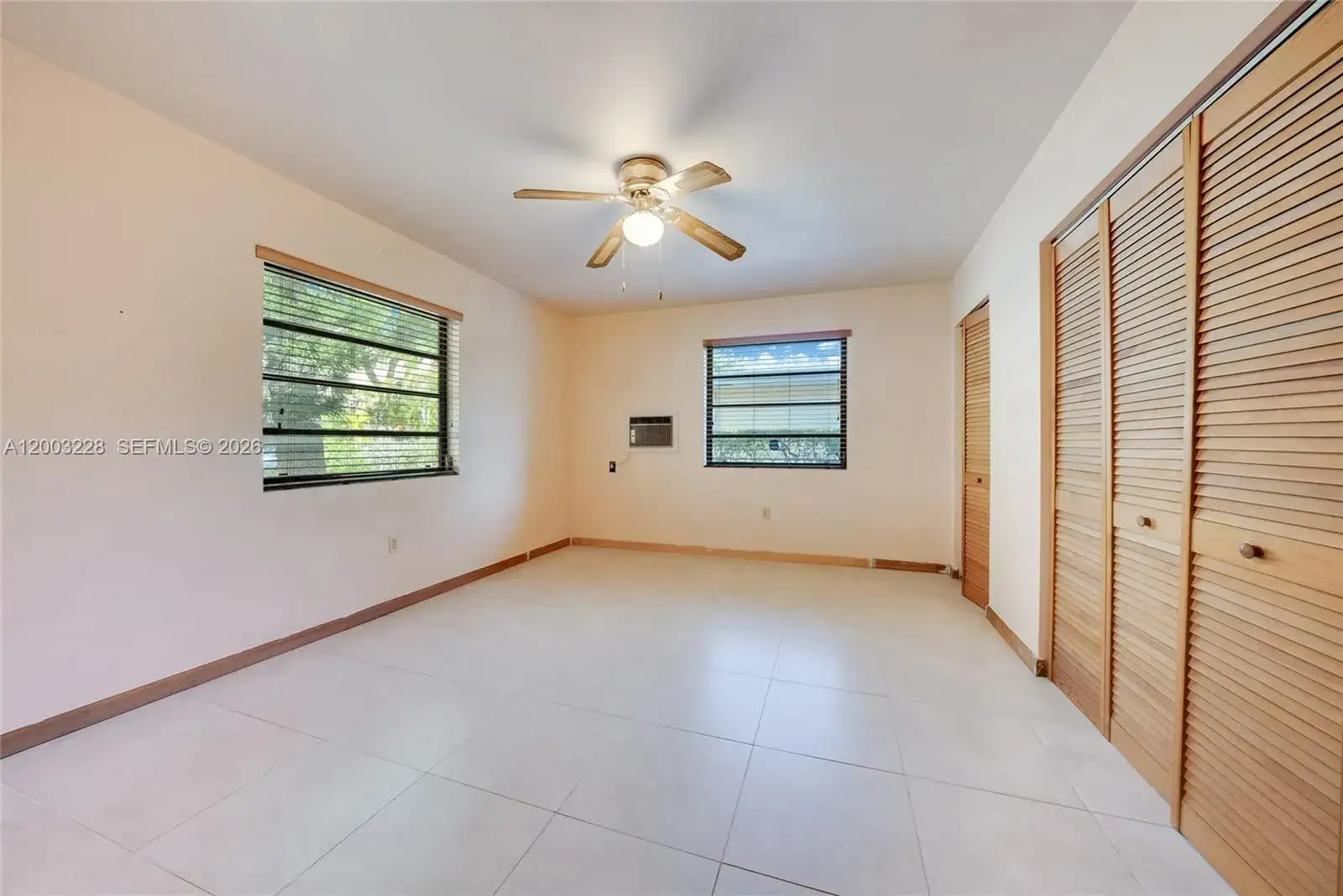 14115 NW 6th Ave, North Miami FL 33168 photo 3