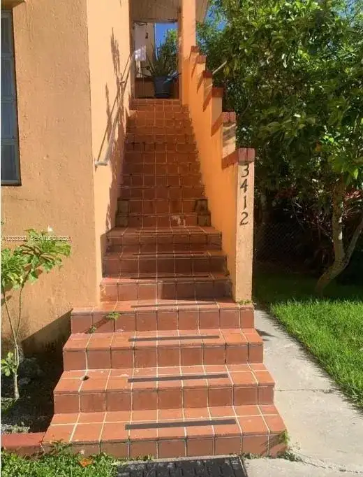 3410 SW 11th St, Miami FL 33135 photo 3