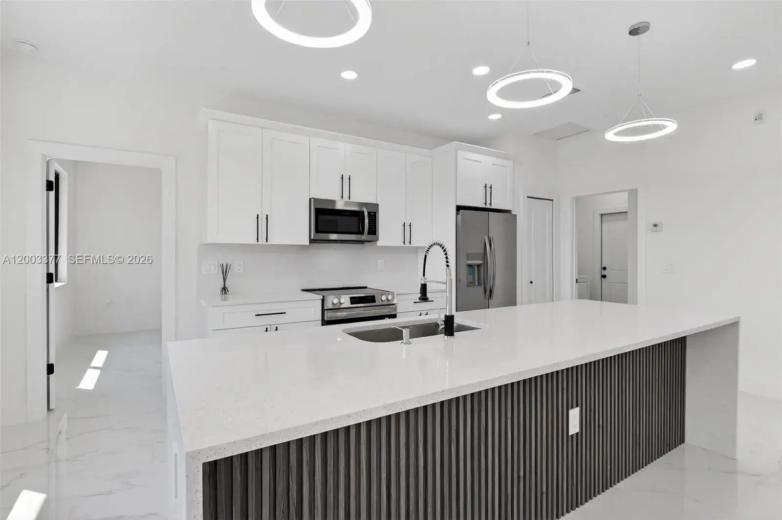 3903 SW 11, Lehigh Acres FL 33976 photo 2