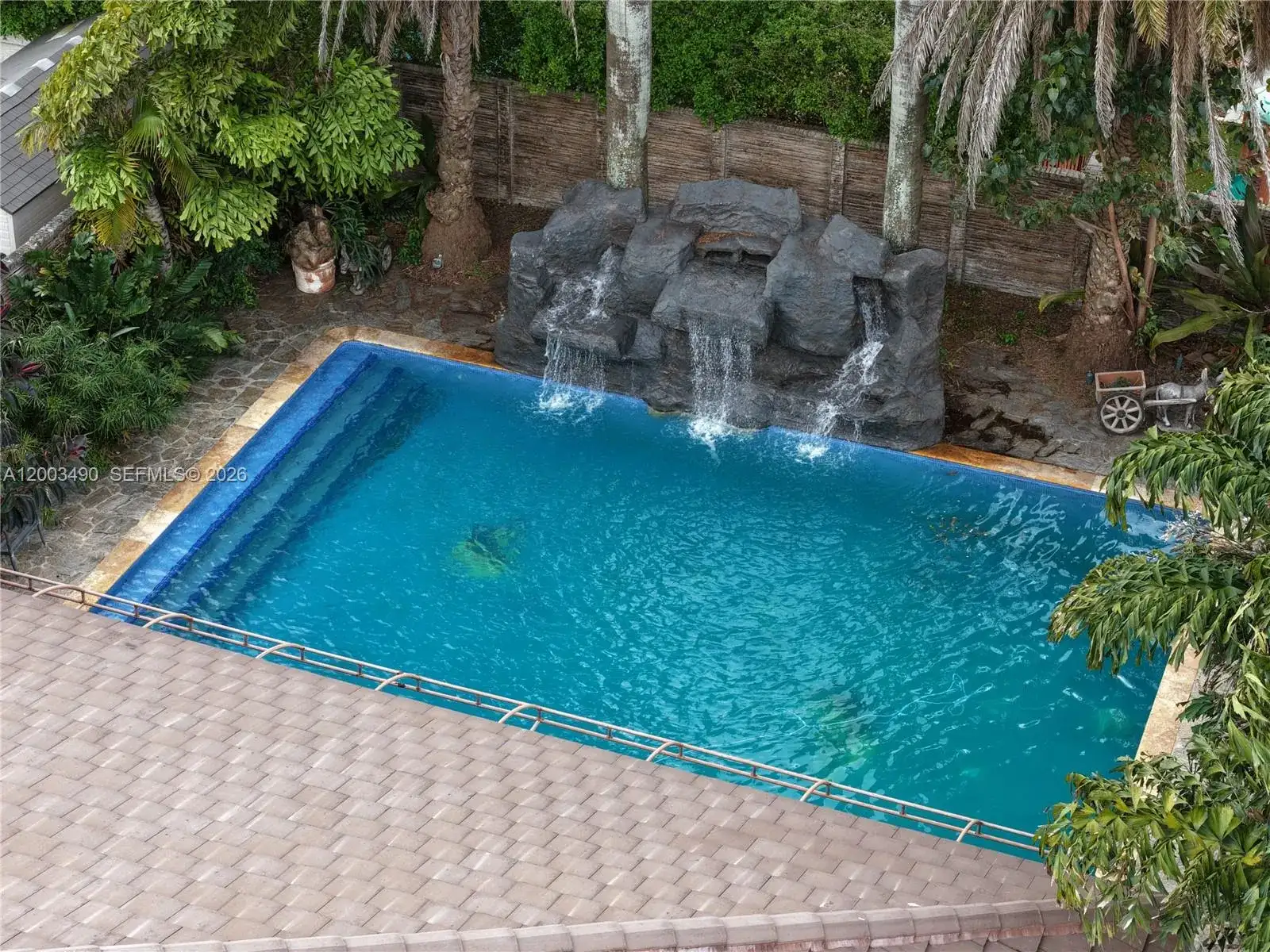 8746 NW 140th Ln, Miami Lakes FL 33018 photo 4