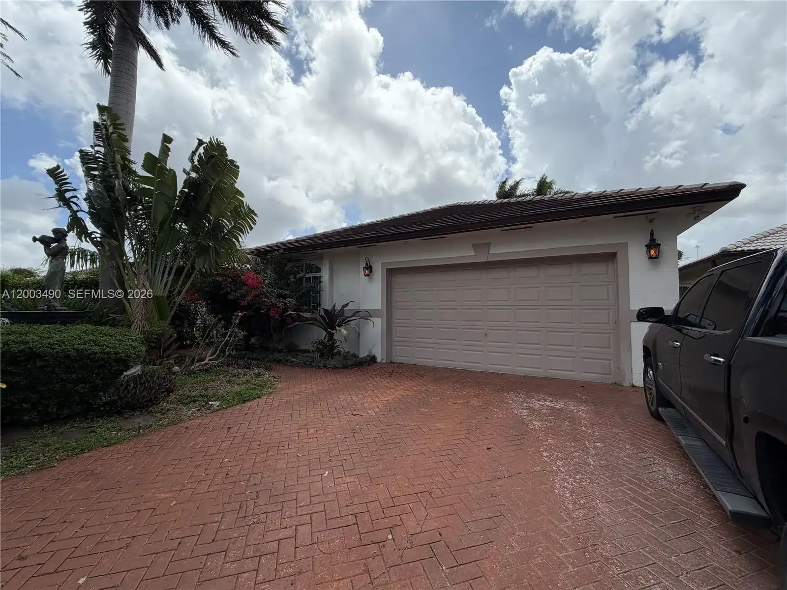 8746 NW 140th Ln, Miami Lakes FL 33018 photo 5