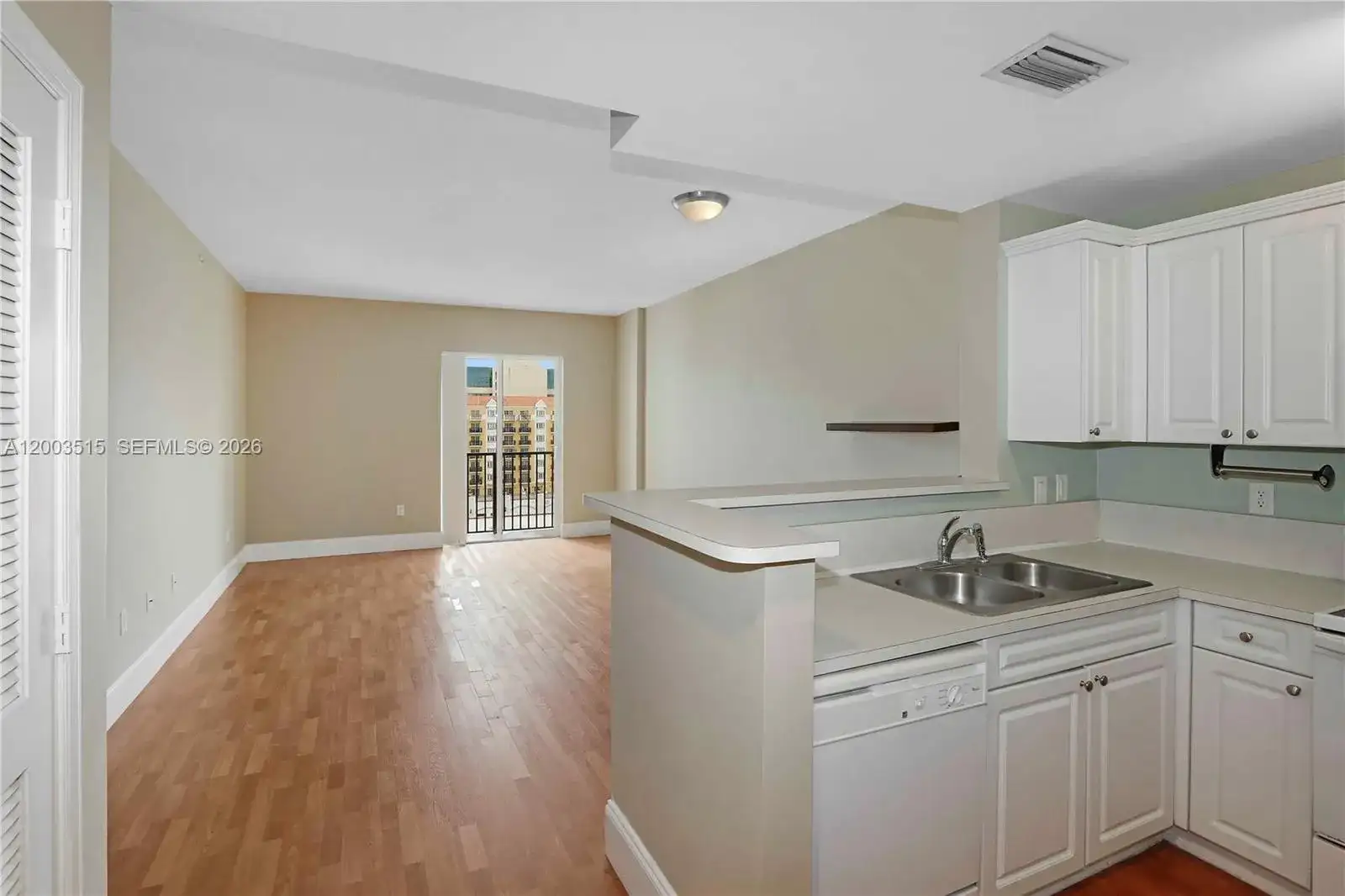10 Aragon Ave # 818, Coral Gables FL 33134 photo 2