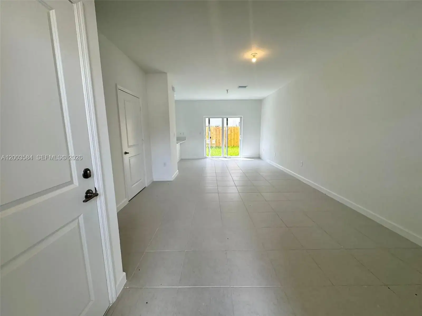 2877 SE 24 Avenue, Homestead FL 33035 photo 2