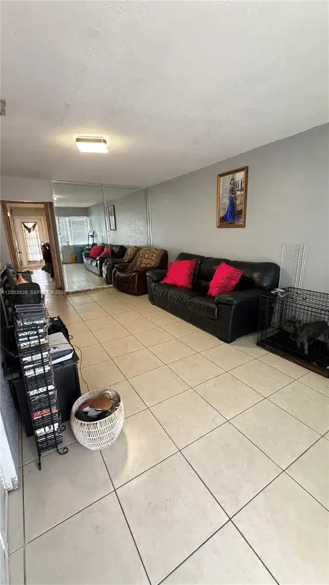 839 W 77th St, Hialeah FL 33014 photo 4