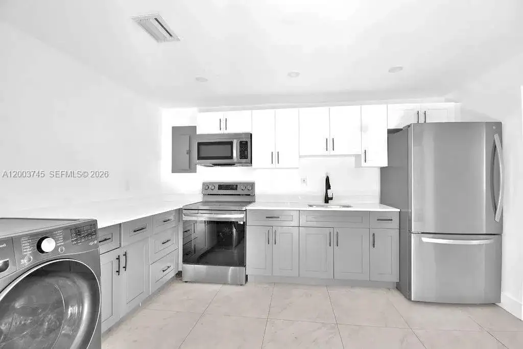 1102 NW 103rd St # 1, Miami FL 33150 photo 2
