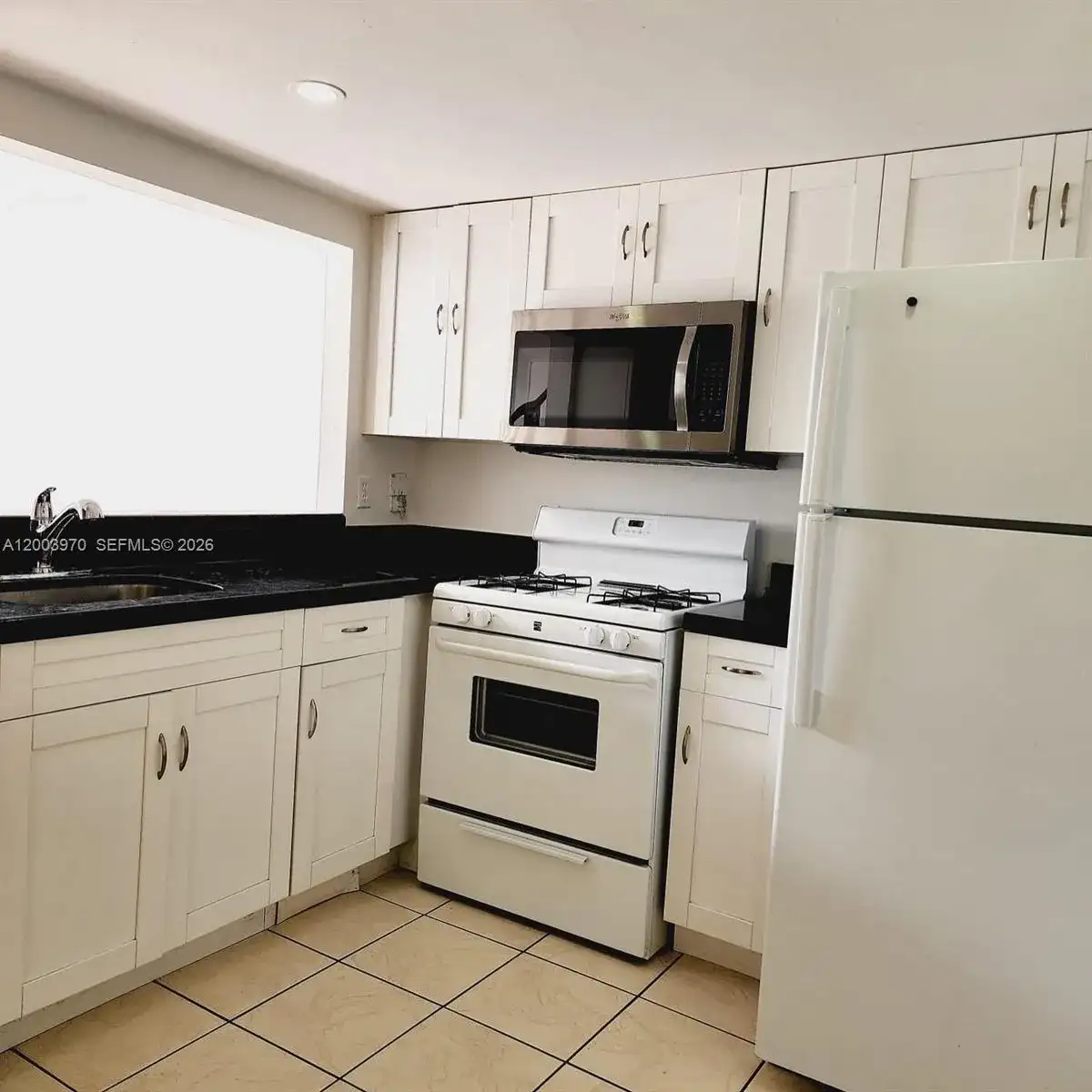 18051 NW 68th Ave # K202, Hialeah FL 33015 photo 4