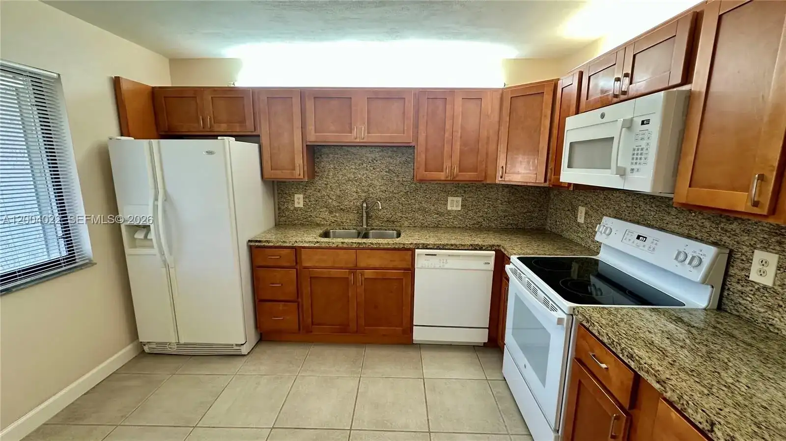 16210 Laurel Dr # 203, Weston FL 33326 photo 3