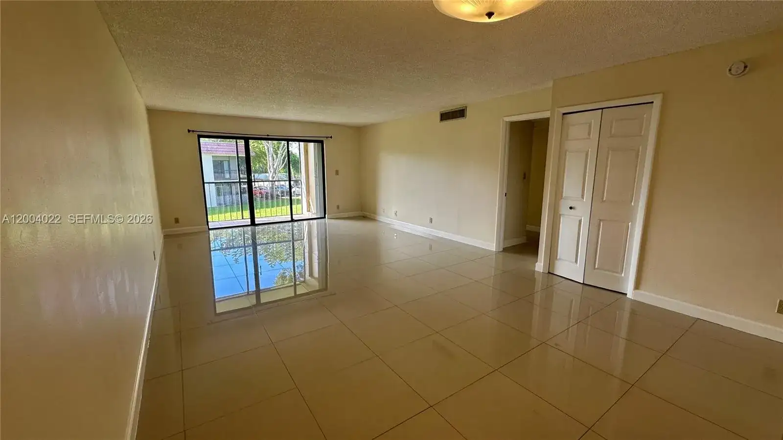 16210 Laurel Dr # 203, Weston FL 33326 photo 4