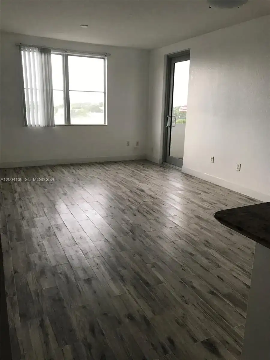 1830 Radius Dr # 407, Hollywood FL 33020 photo 4