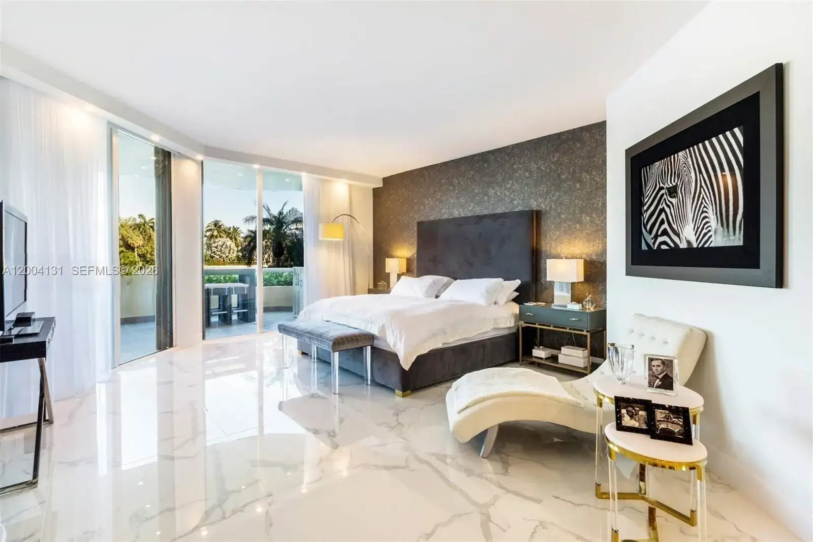20191 E Country Club Dr, Aventura FL 33180 photo 3