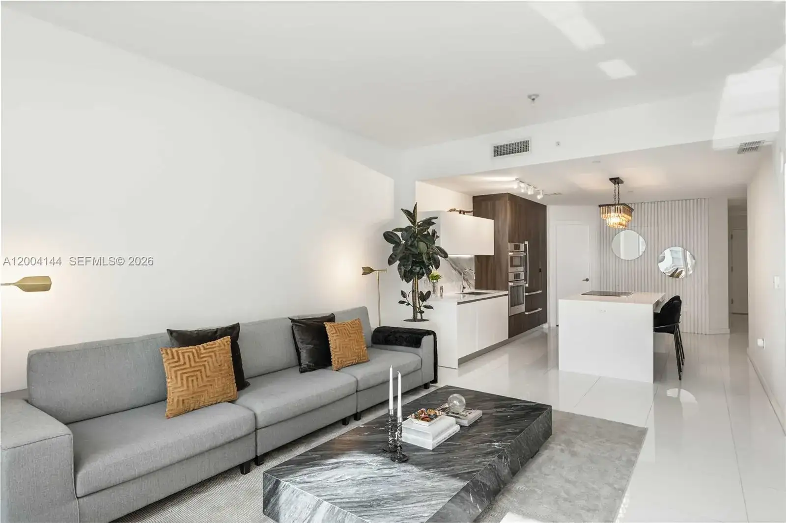851 NE 1st Ave # 4405, Miami FL 33132 photo 4