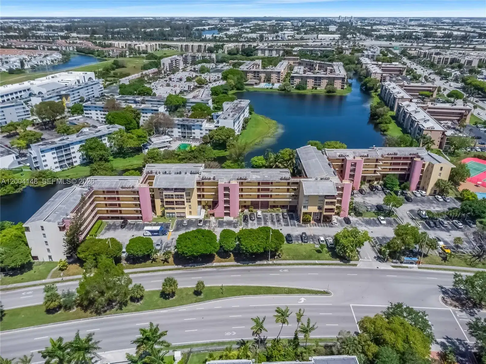 8775 Park Blvd # 406, Miami FL 33172 photo 2