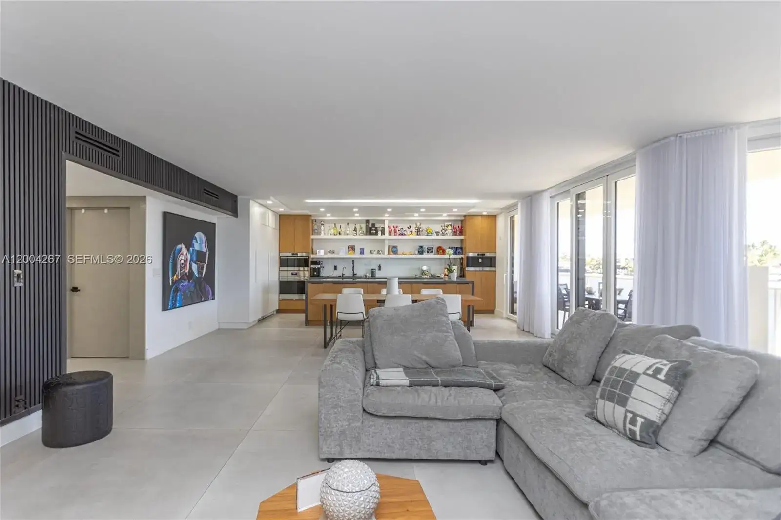 20191 E Country Club Dr, Aventura FL 33180 photo 4