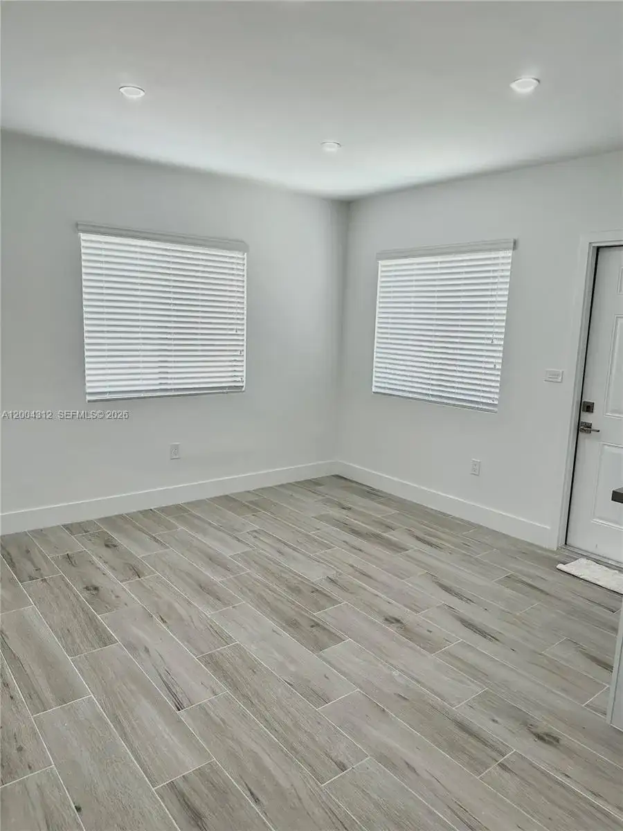 551 SW 57th Ave # 1, Miami FL 33144 photo 4
