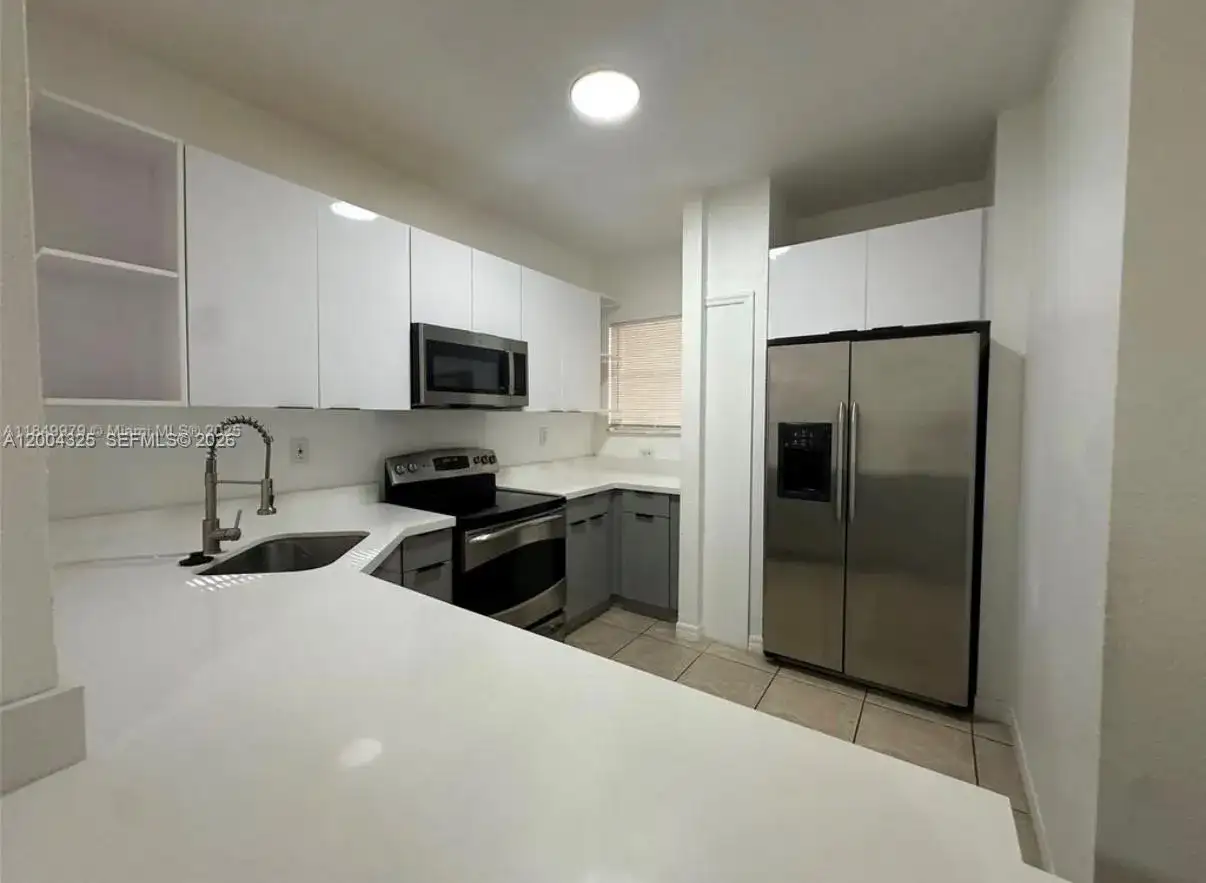 941 SW 6TH PL, Florida City FL 33034 photo 4
