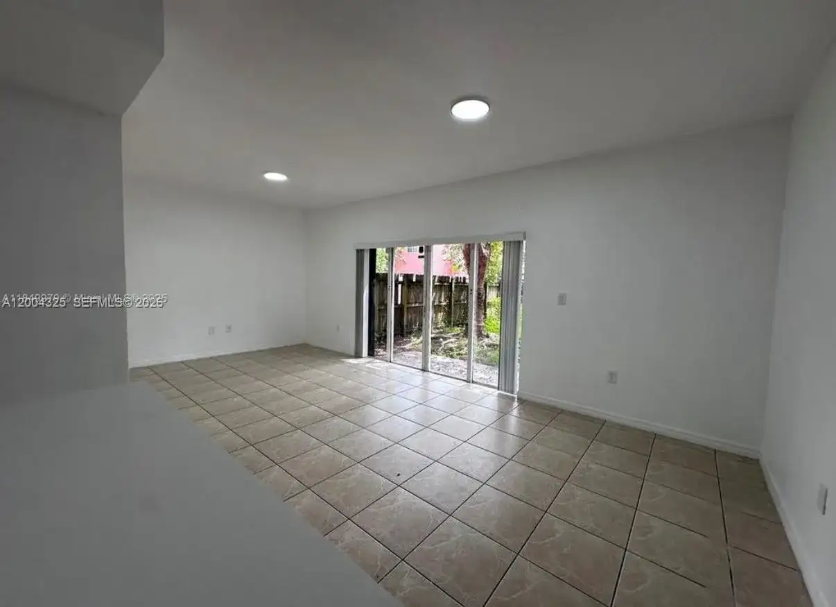 941 SW 6TH PL, Florida City FL 33034 photo 5