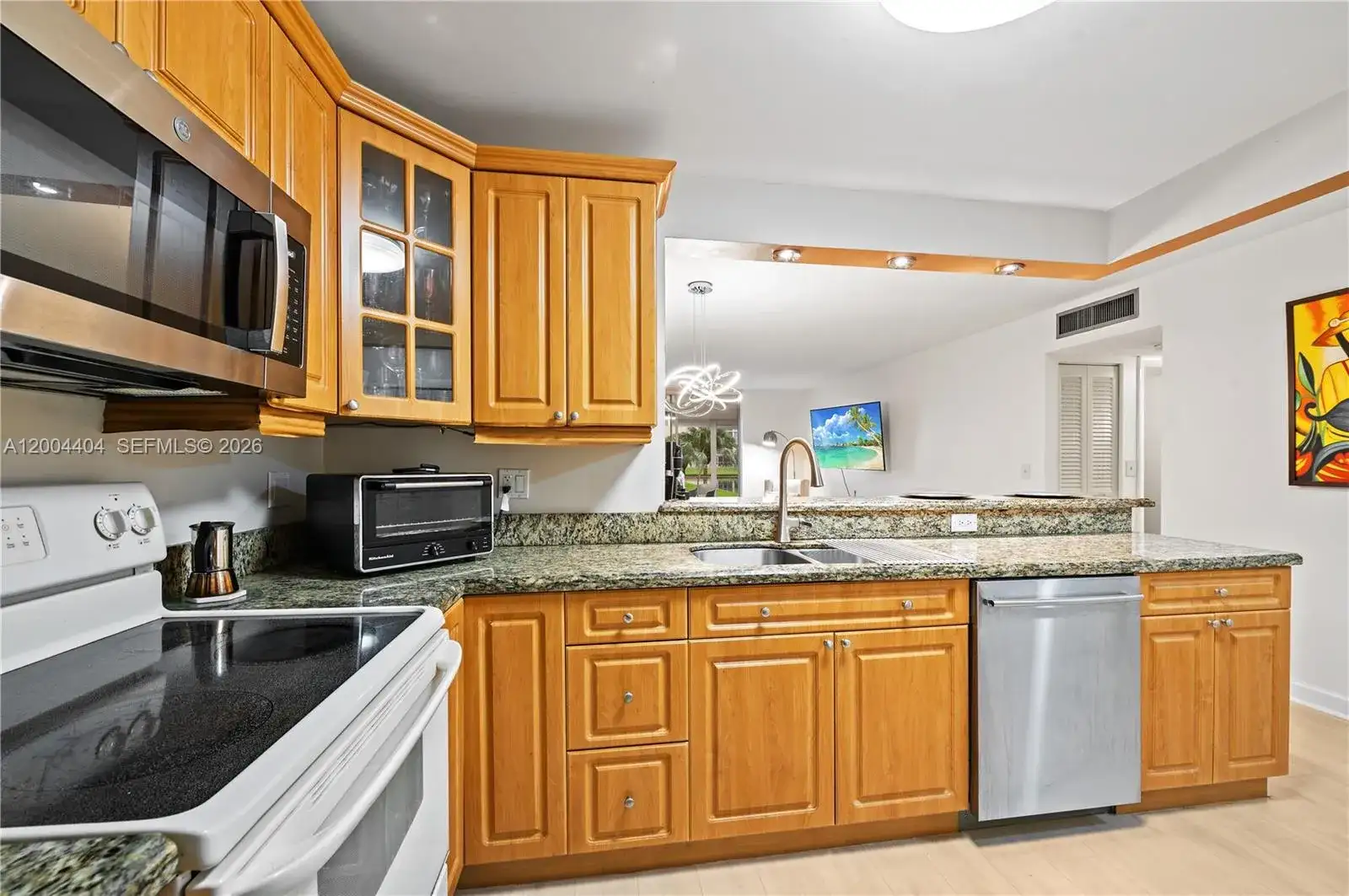 424 SE 10th St # 104, Dania Beach FL 33004 photo 3
