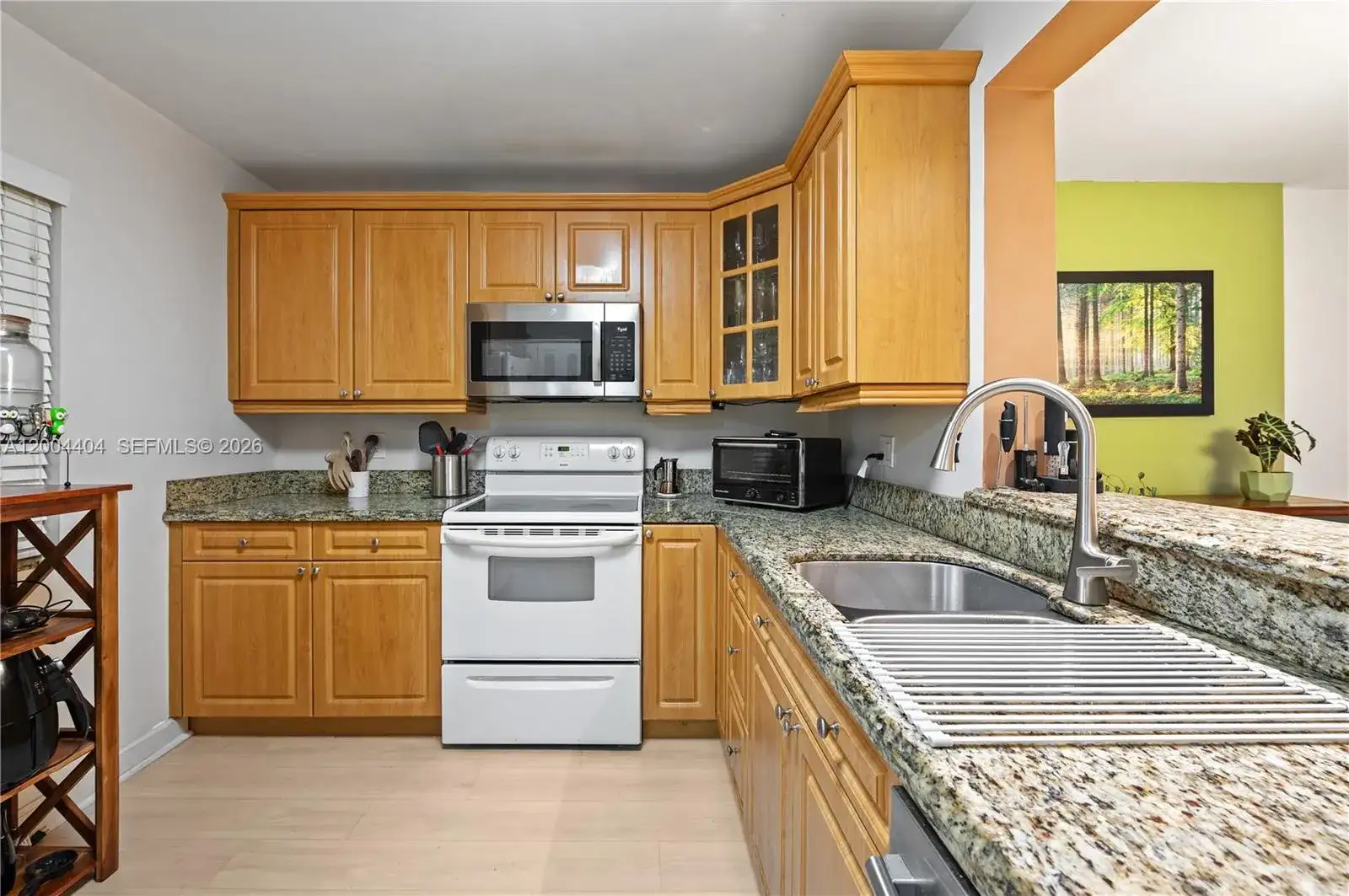 424 SE 10th St # 104, Dania Beach FL 33004 photo 4
