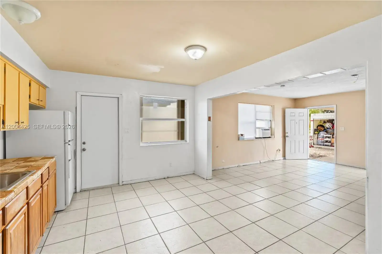 723 NW 15th Ter, Fort Lauderdale FL 33311 photo 4