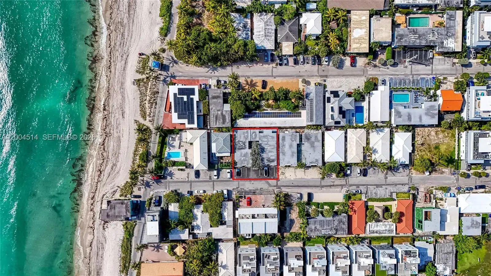 318 Walnut St, Hollywood FL 33019 photo 4