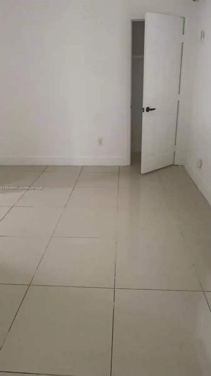 1800 NW 18th Ter # 2, Miami FL 33125 photo 4