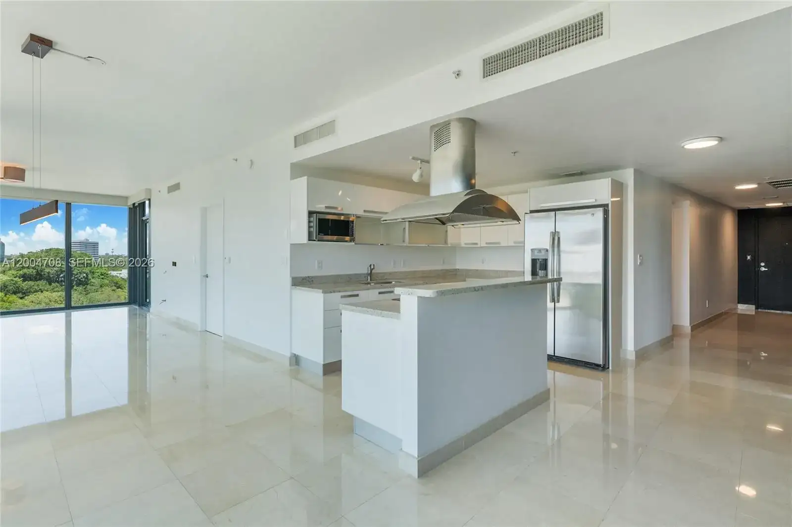 601 NE 36th St # 801, Miami FL 33137 photo 5