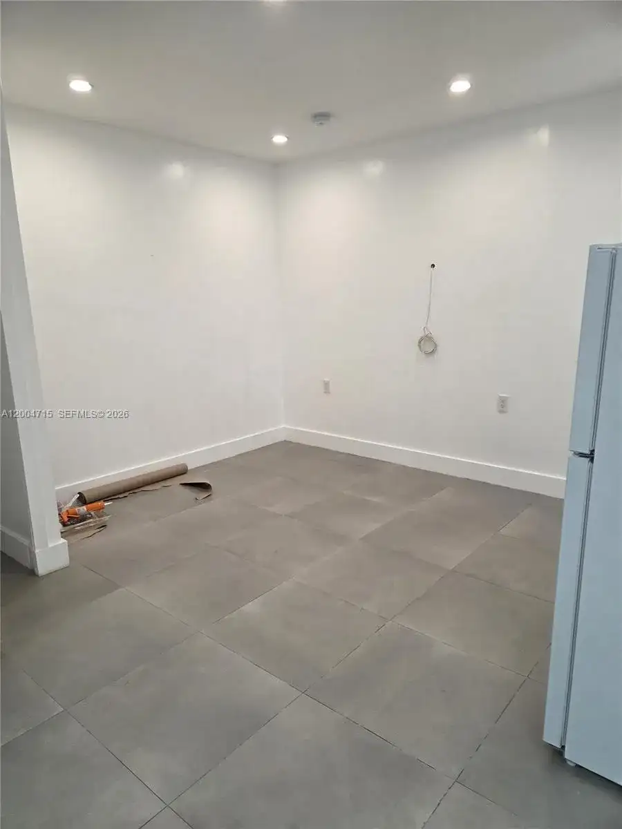 6335 N Miami Ave # 3, Miami FL 33150 photo 4